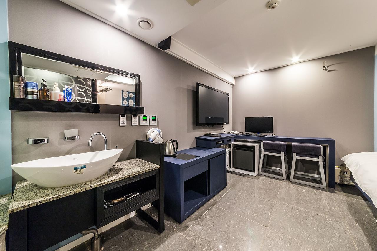 Shinchon Aida Hotel Seoul Ngoại thất bức ảnh
