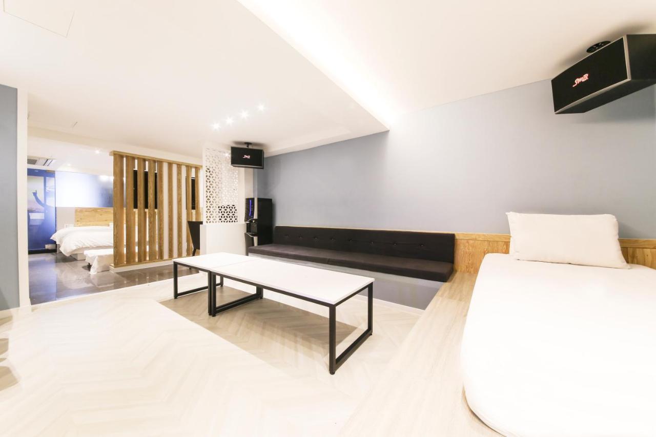 Shinchon Aida Hotel Seoul Ngoại thất bức ảnh