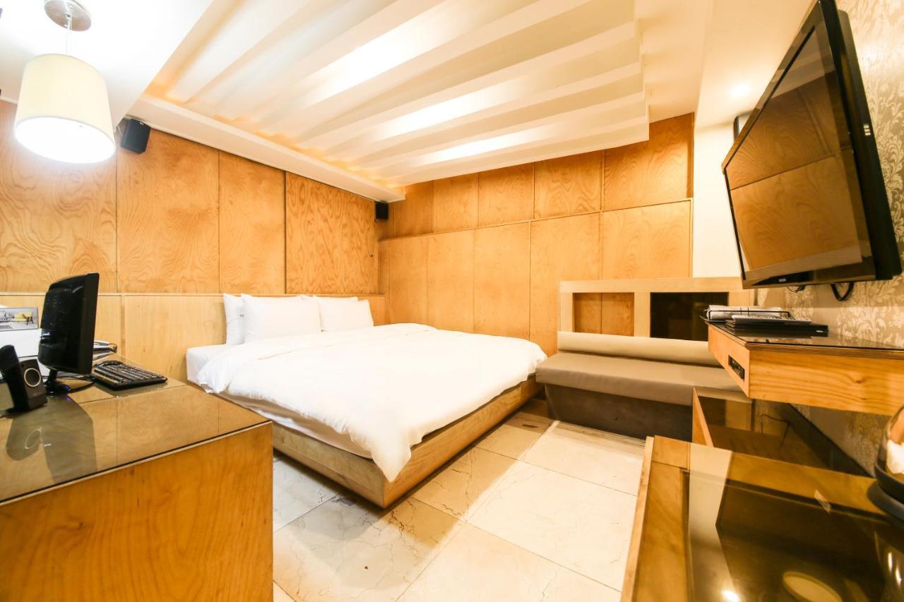 Shinchon Aida Hotel Seoul Ngoại thất bức ảnh