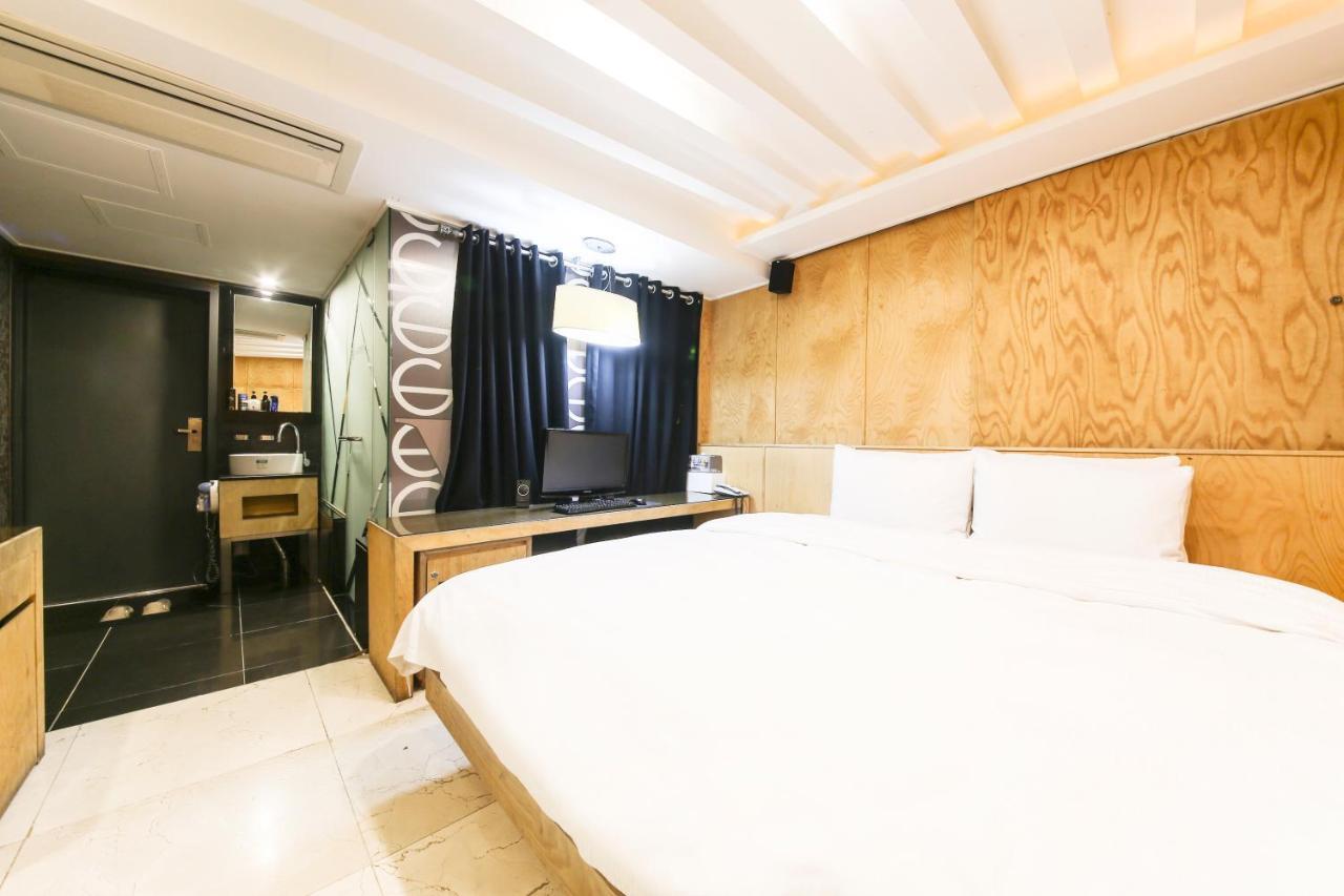 Shinchon Aida Hotel Seoul Ngoại thất bức ảnh